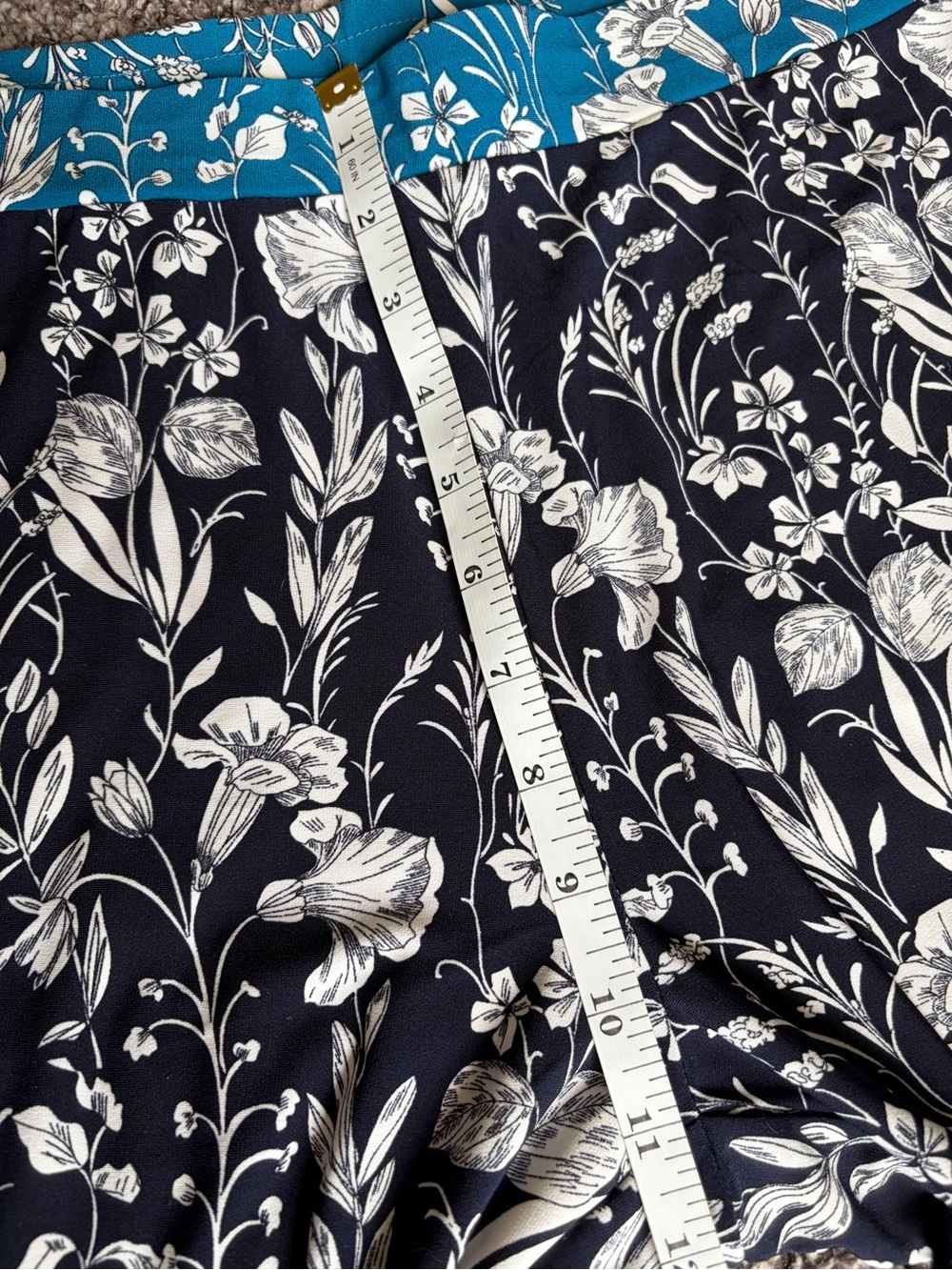 Susan Graver Navy and White Floral Pants with Teal Trim - Picture 6 of 7